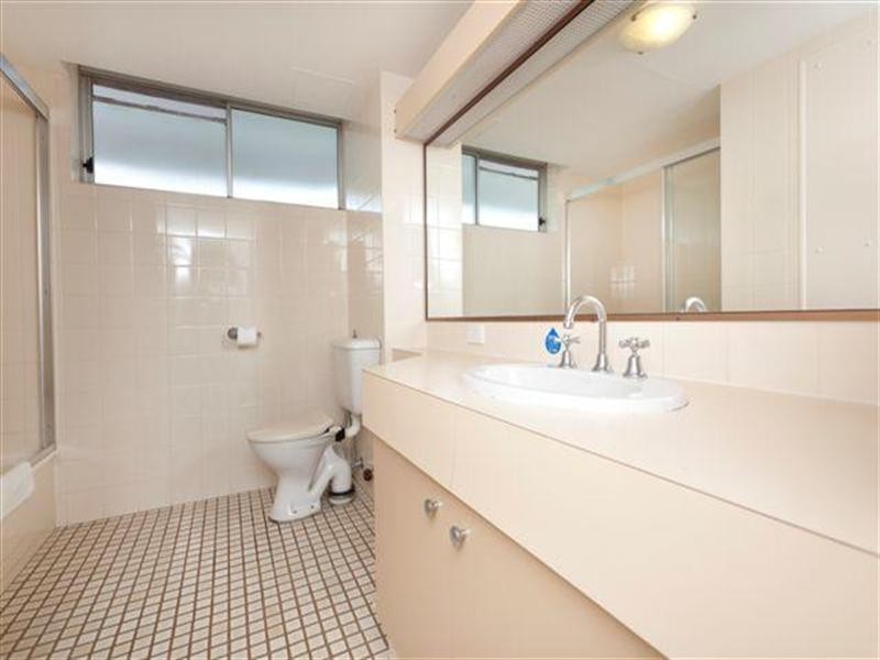 Burleigh Heads QLD 4220