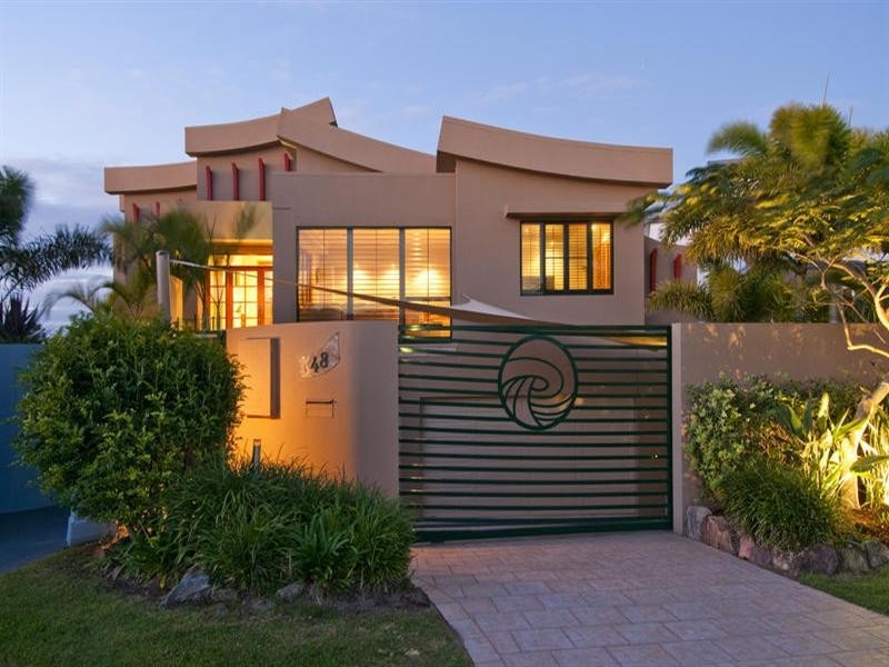 48 The Peninsula, Sovereign Islands QLD 4216