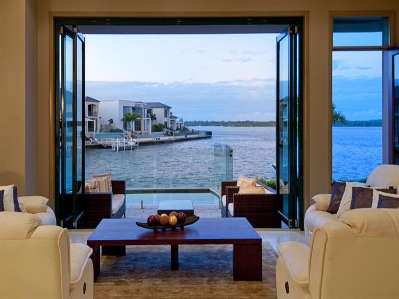 48 The Peninsula, Sovereign Islands QLD 4216