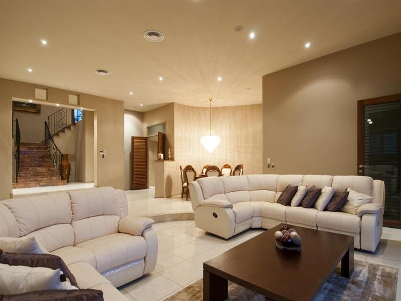 48 The Peninsula, Sovereign Islands QLD 4216