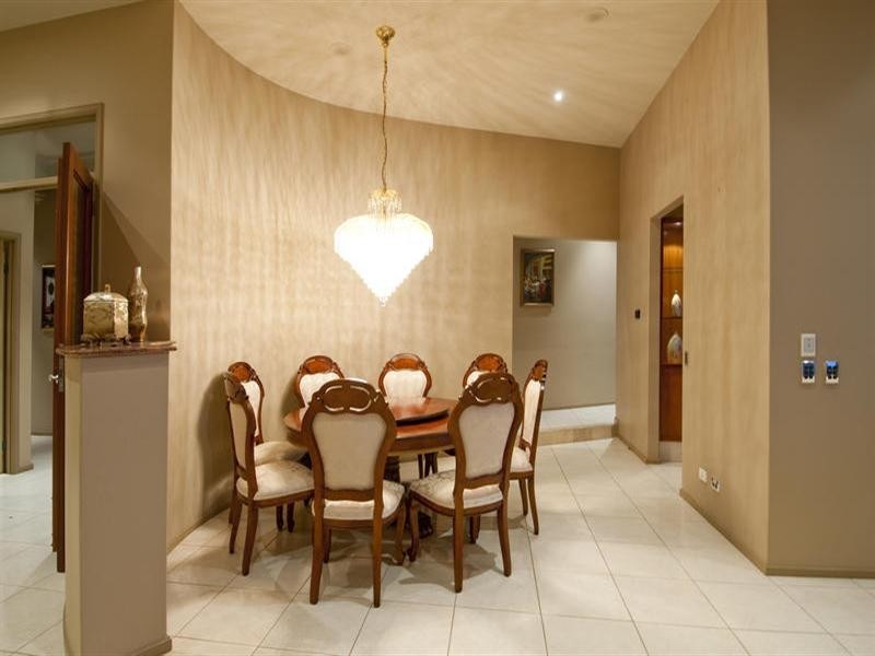 48 The Peninsula, Sovereign Islands QLD 4216