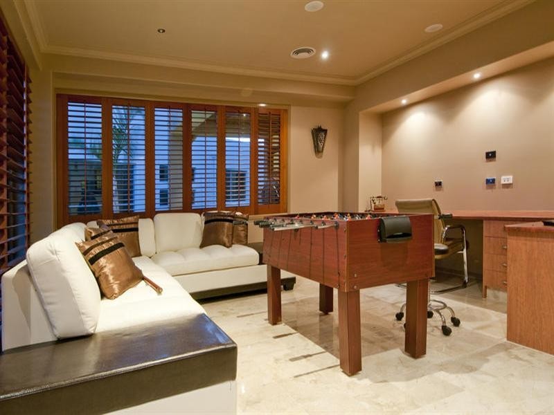 48 The Peninsula, Sovereign Islands QLD 4216