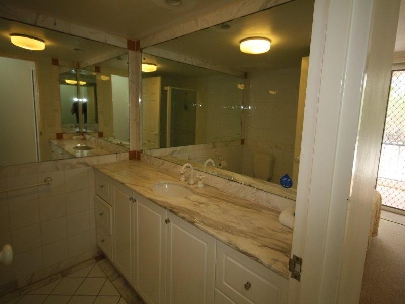 4 Northcliffe Terrace, Surfers Paradise QLD 4217