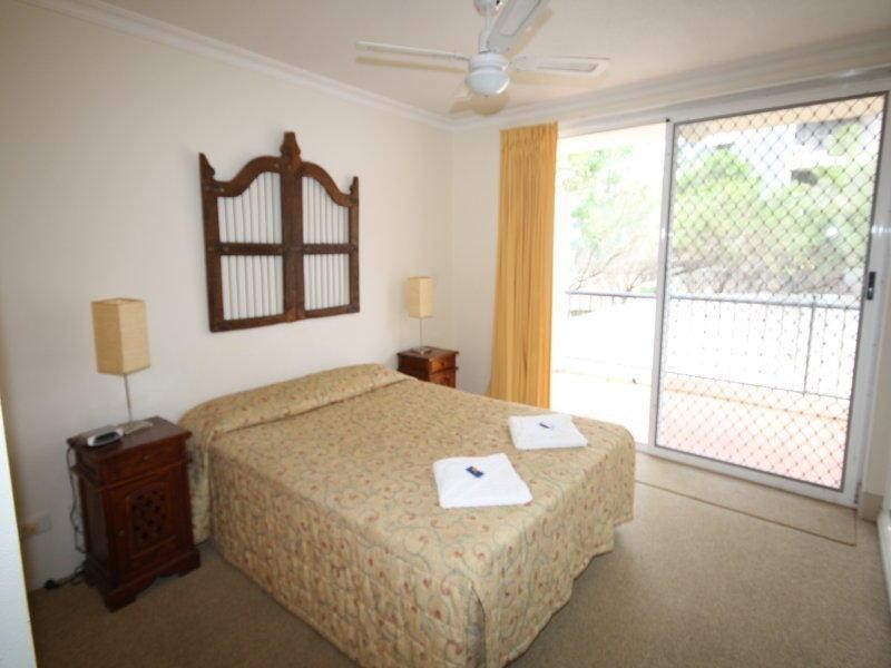 4 Northcliffe Terrace, Surfers Paradise QLD 4217