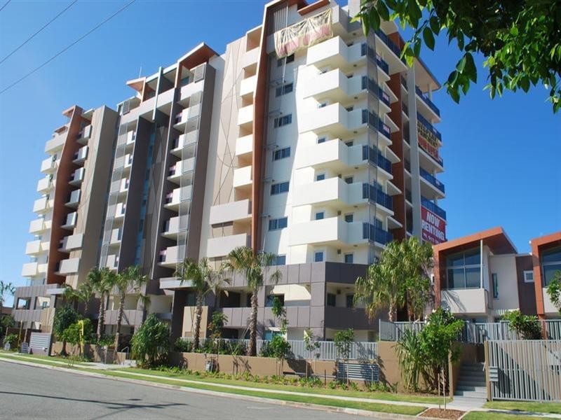 4 & 5 Modena On Chevron, 47 Darrambal Street, Chevron Island QLD 4217