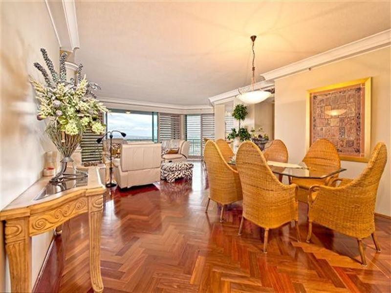 5 Palm Avenue, Surfers Paradise QLD 4217