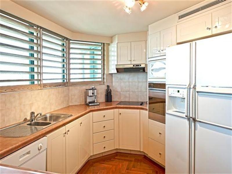 5 Palm Avenue, Surfers Paradise QLD 4217