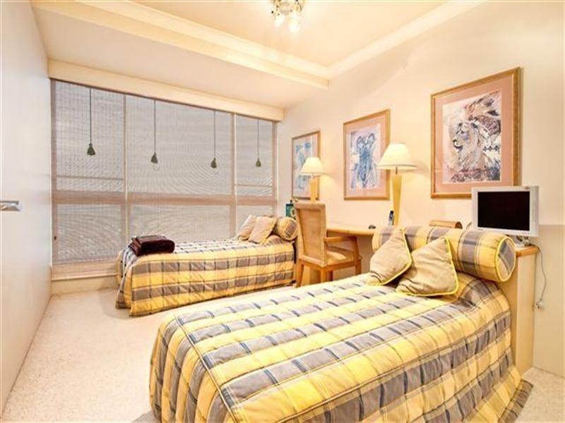 5 Palm Avenue, Surfers Paradise QLD 4217