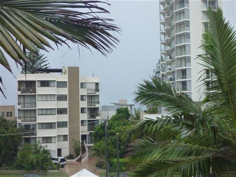93 Old Burleigh Road, Surfers Paradise QLD 4217