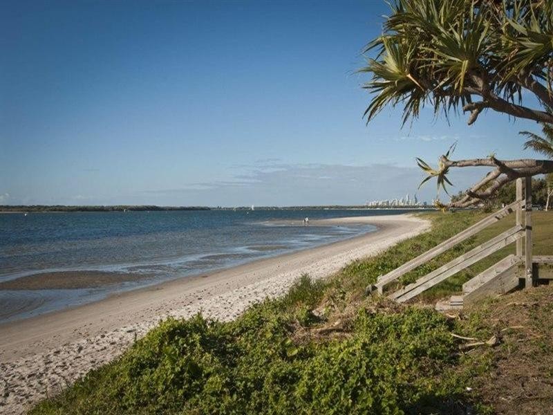 44 Shearwater Esplanade, Runaway Bay QLD 4216