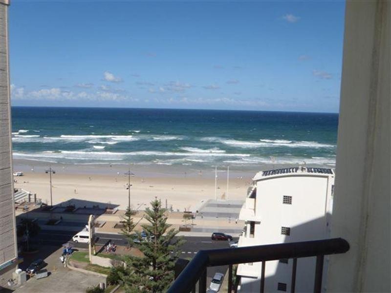 8 Trickett Street, Surfers Paradise QLD 4217