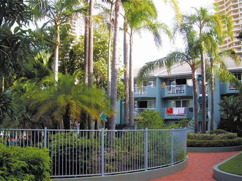 8 Trickett Street, Surfers Paradise QLD 4217