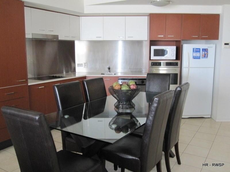 23 Ferny Avenue, Surfers Paradise QLD 4217