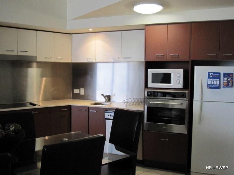 23 Ferny Avenue, Surfers Paradise QLD 4217