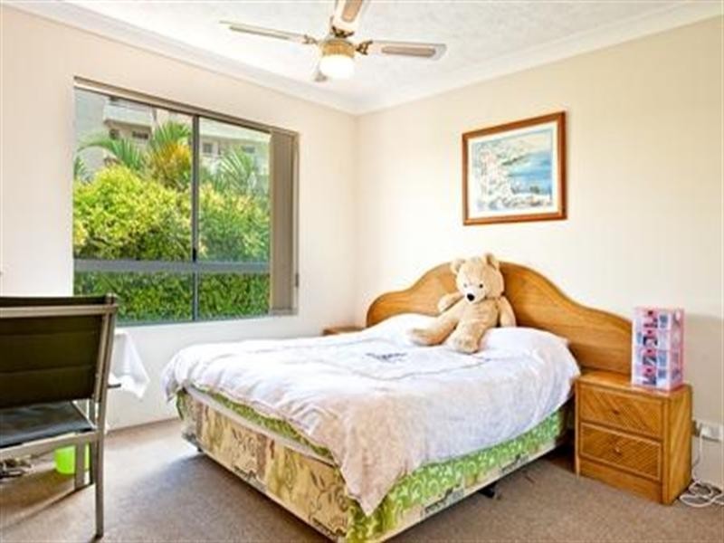 17 Seabay.3 Norman Street, Southport QLD 4215