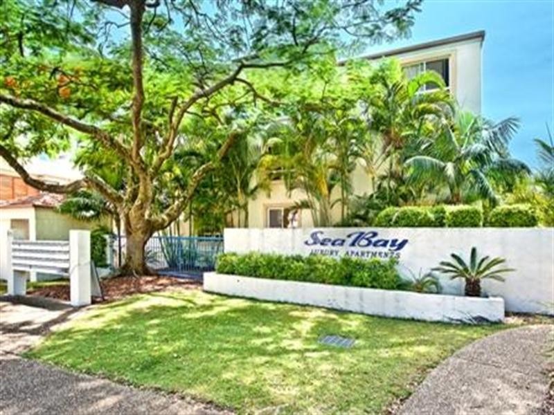17 Seabay.3 Norman Street, Southport QLD 4215