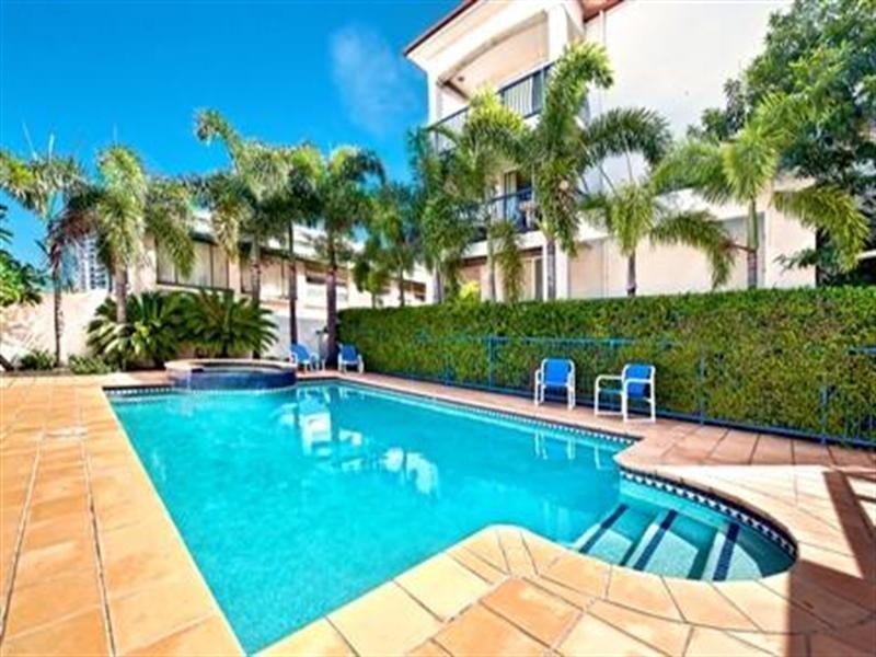 17 Seabay.3 Norman Street, Southport QLD 4215