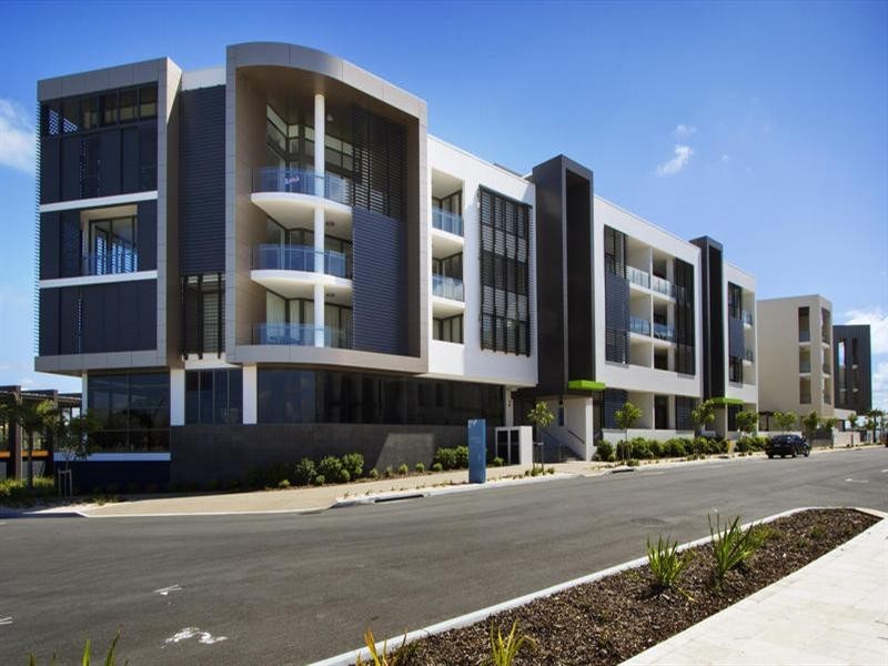 1302 17 Killowill Avenue, Paradise Point QLD 4216