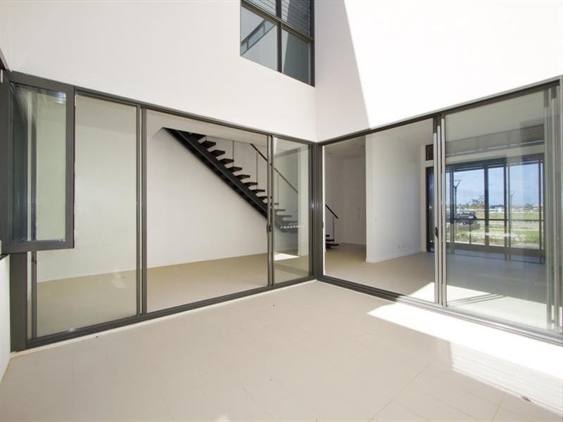 Villa 14 17 Killowill Avenue, Paradise Point QLD 4216