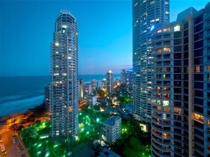 407/408 Legends Gold Coast 25 Laycock Street, Surfers Paradise QLD 4217