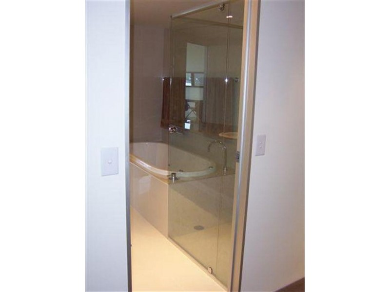 4 Wahroonga Place, Surfers Paradise QLD 4217