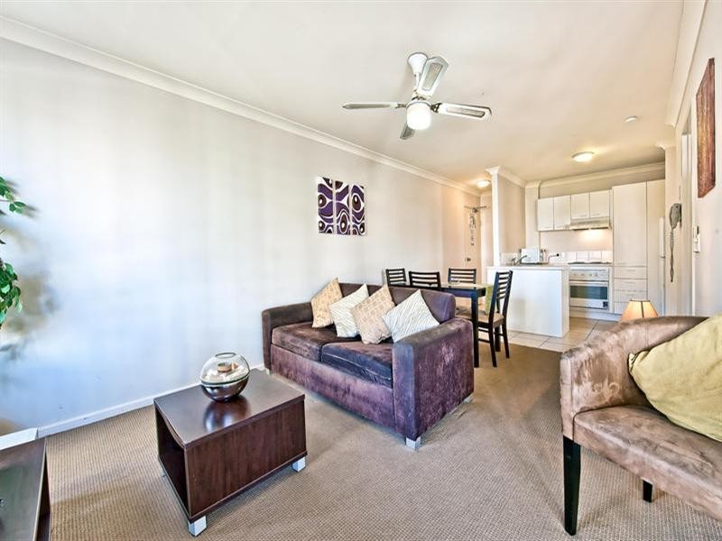 35 Palm Avenue, Surfers Paradise QLD 4217