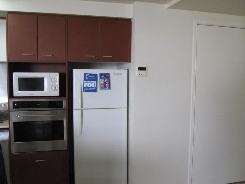 23 Ferny Avenue, Surfers Paradise QLD 4217