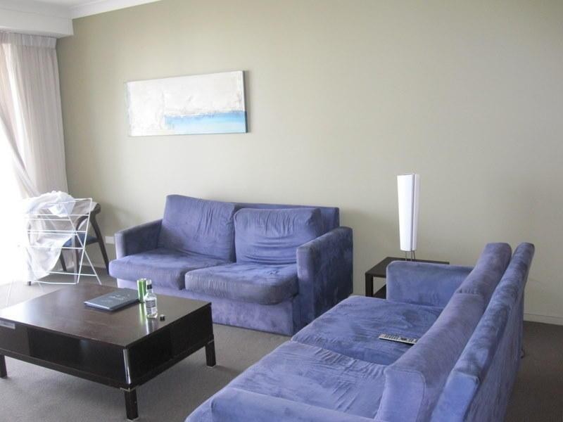 23 Ferny Avenue, Surfers Paradise QLD 4217