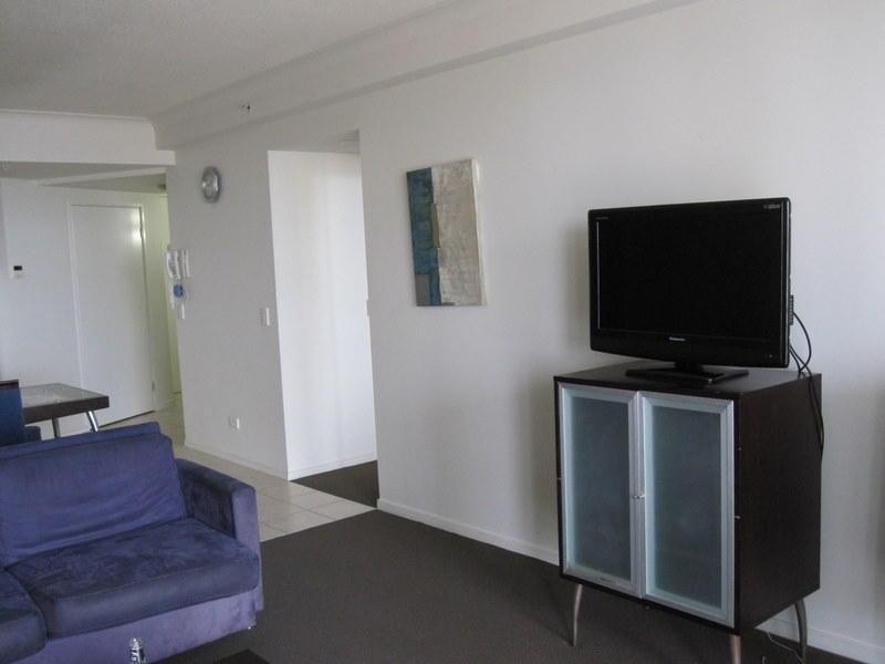 23 Ferny Avenue, Surfers Paradise QLD 4217