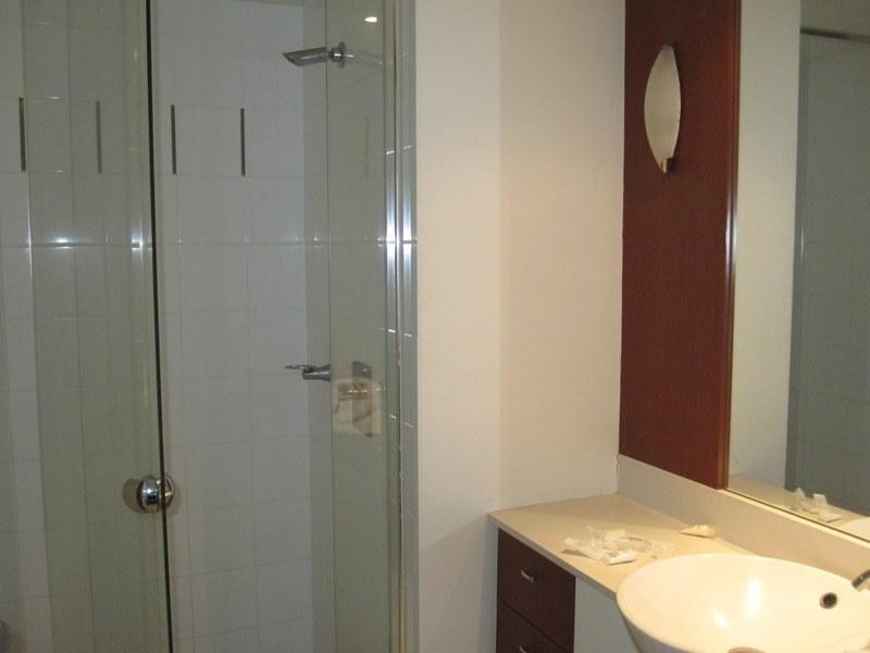 23 Ferny Avenue, Surfers Paradise QLD 4217