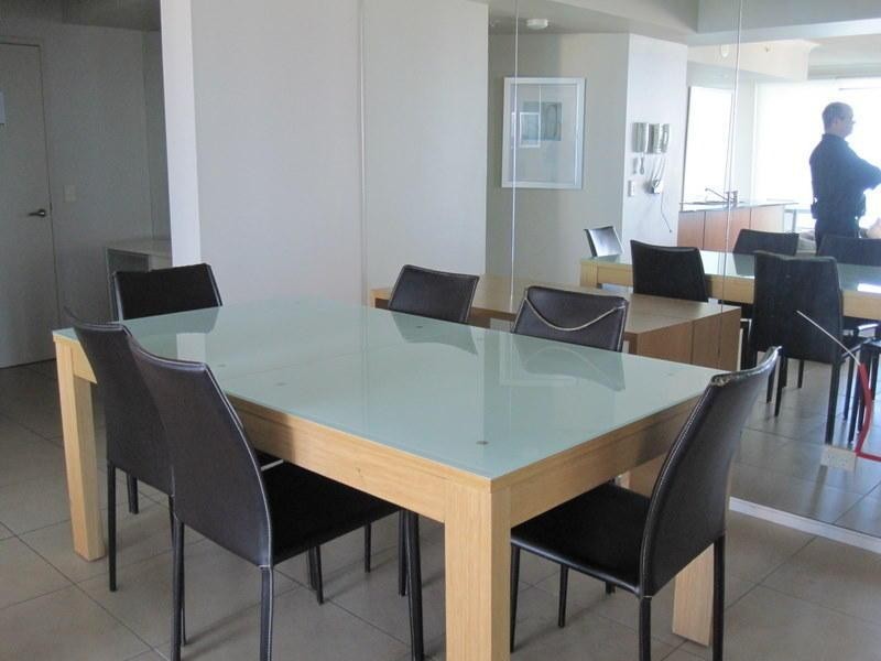 23 Ferny Avenue, Surfers Paradise QLD 4217