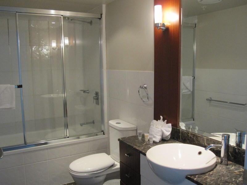 23 Ferny Avenue, Surfers Paradise QLD 4217