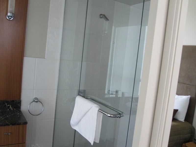 23 Ferny Avenue, Surfers Paradise QLD 4217