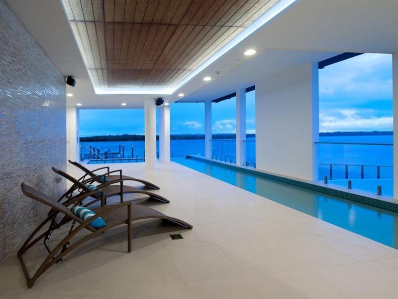 6308 17 Killowill Avenue, Paradise Point QLD 4216