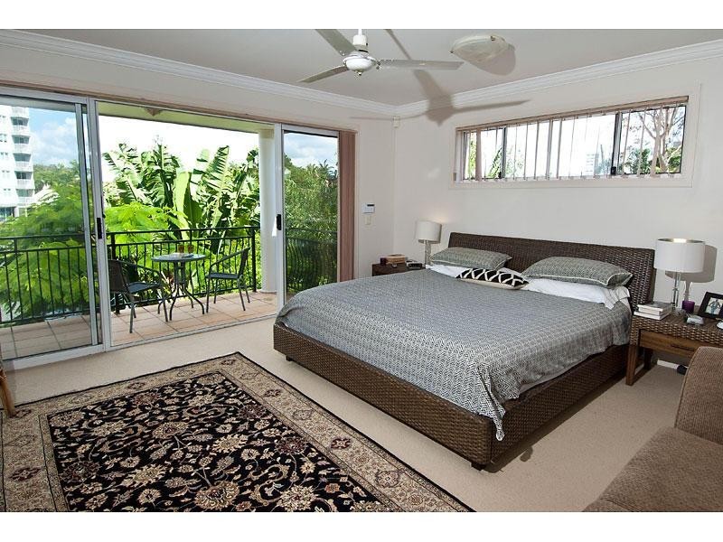 2/21 Paradise Island, Surfers Paradise QLD 4217