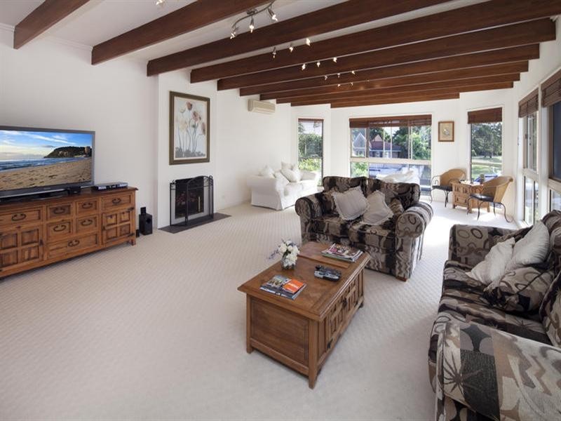 38 Gibraltar Drive, Isle Of Capri QLD 4217