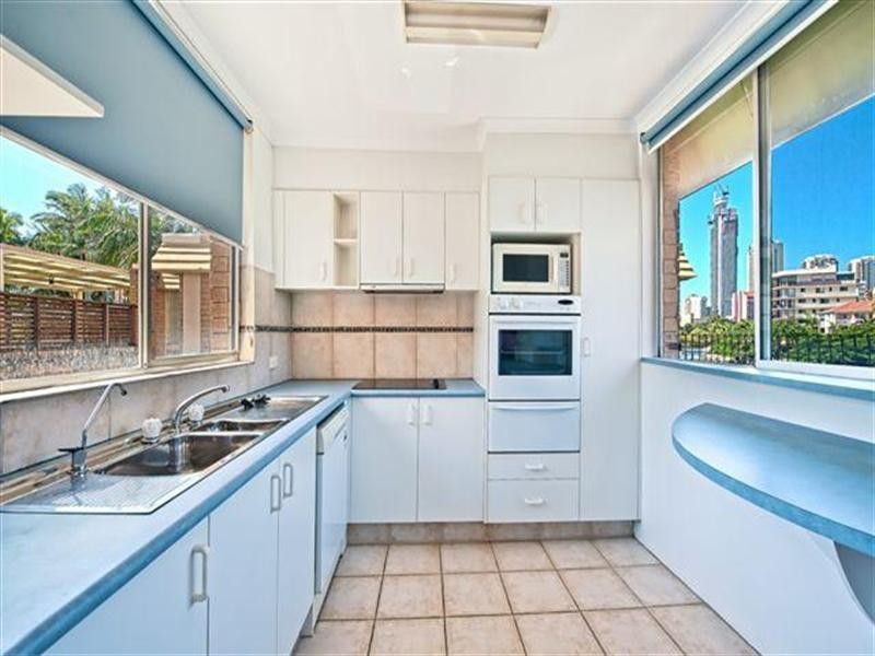 12 The Town House. 11 Peninsular Drive, Surfers Paradise QLD 4217