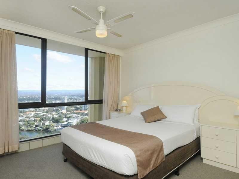 30 Laycock Street, Surfers Paradise QLD 4217