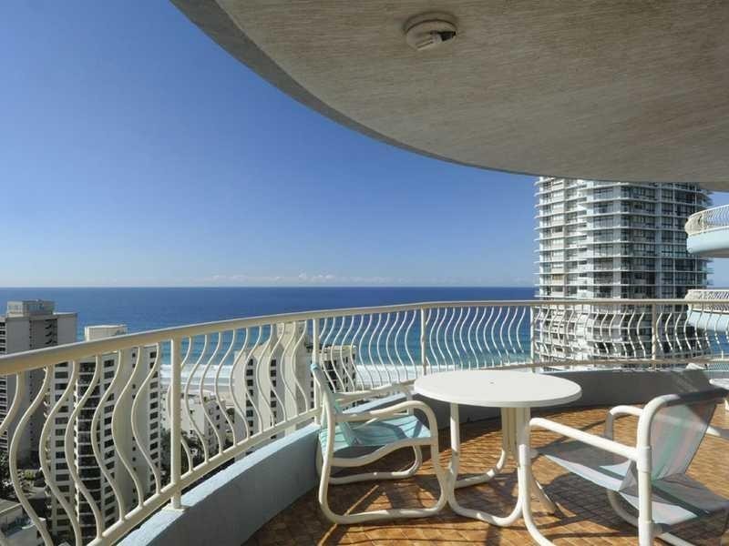 30 Laycock Street, Surfers Paradise QLD 4217