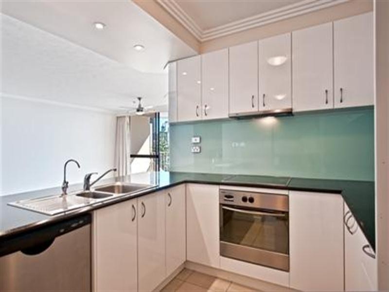 50 Old Burleigh Road, Surfers Paradise QLD 4217