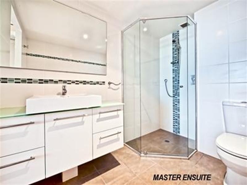 50 Old Burleigh Road, Surfers Paradise QLD 4217