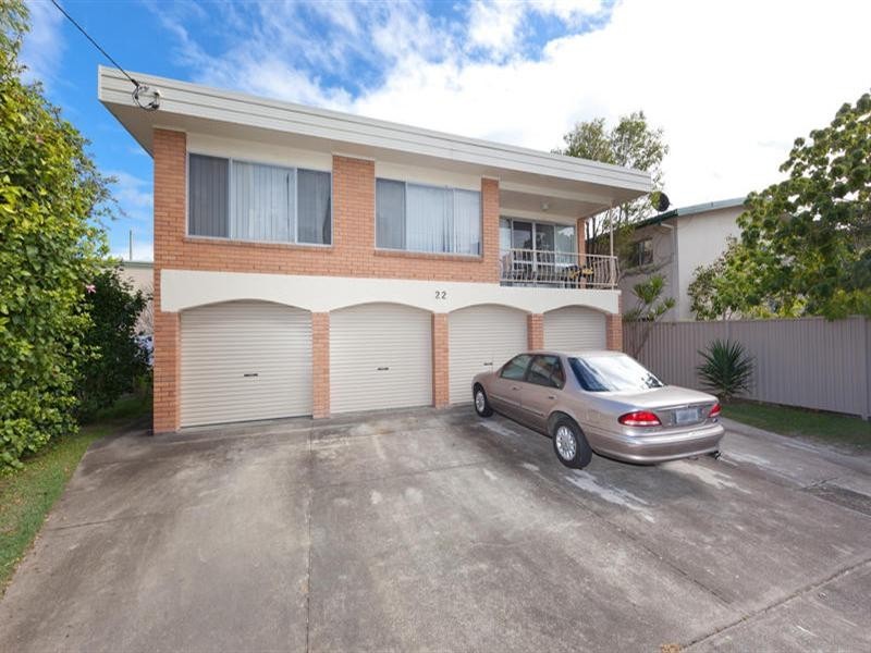 22 Darrambal Street, Chevron Island QLD 4217