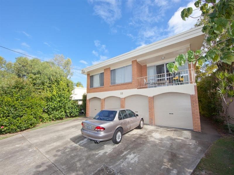 22 Darrambal Street, Chevron Island QLD 4217