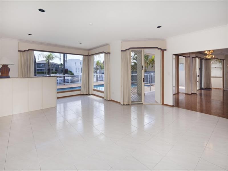 24 Seafarer Court, Surfers Paradise QLD 4217