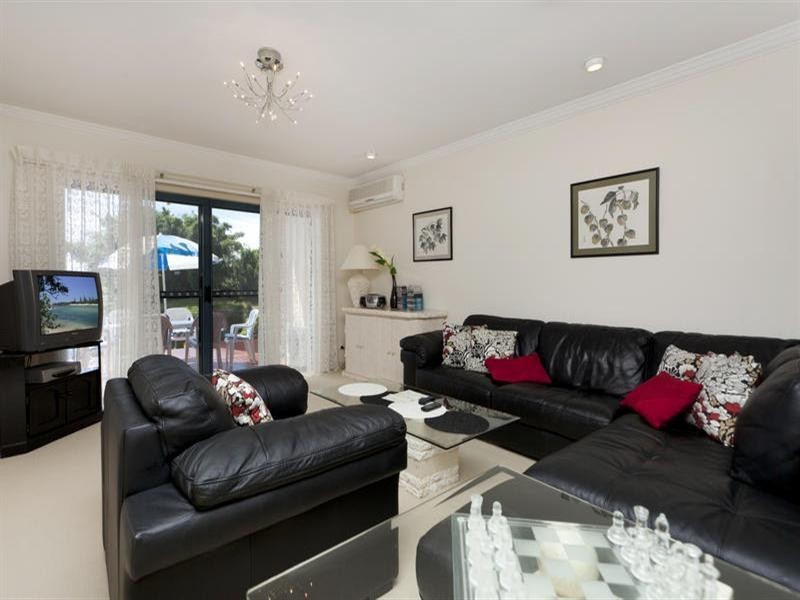 32 Lake Hills, 117 Palm Meadows Drive, Carrara QLD 4211