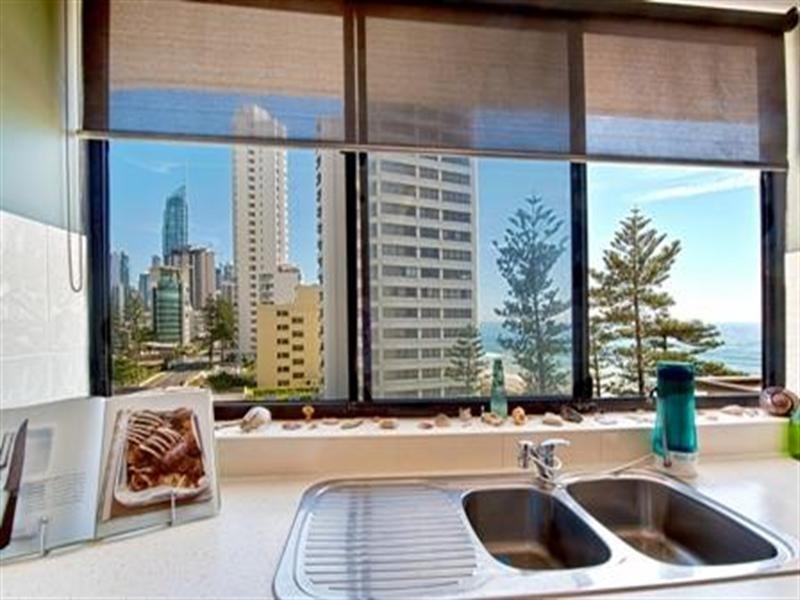 6C Surfers Aquarius. 4 Old Burleigh Road, Surfers Paradise QLD 4217
