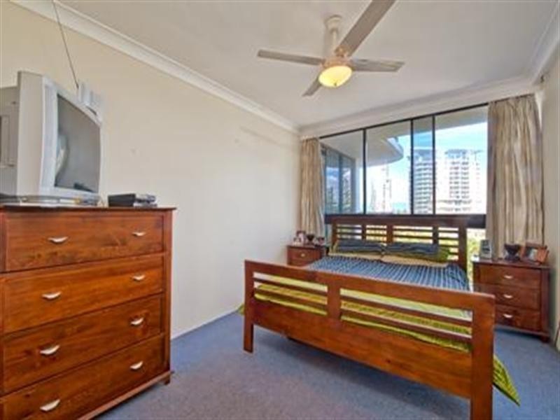 6C Surfers Aquarius. 4 Old Burleigh Road, Surfers Paradise QLD 4217