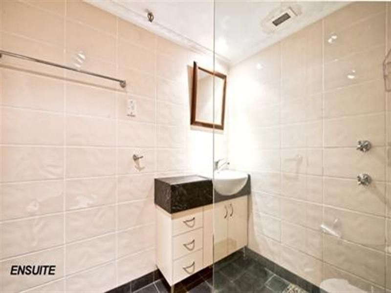 6C Surfers Aquarius. 4 Old Burleigh Road, Surfers Paradise QLD 4217