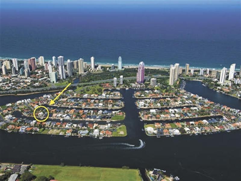 16 Norseman Court, Main Beach QLD 4217