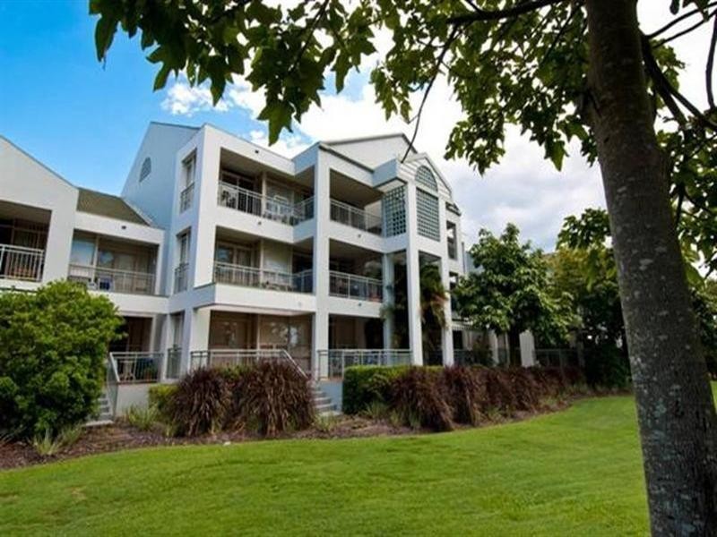 13 76 Chichester Drive, Arundel QLD 4214